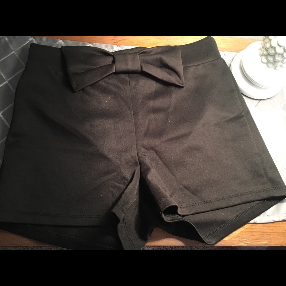 Charlotte Russe Black stretch with bow shorts